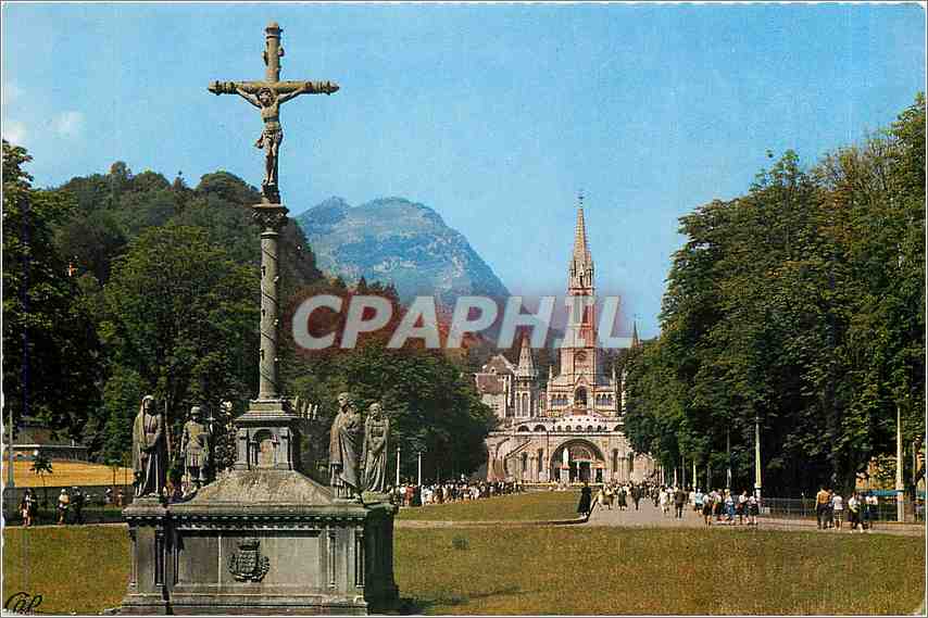 CPA Lourdes Le Calvaire breton et la Basilique 