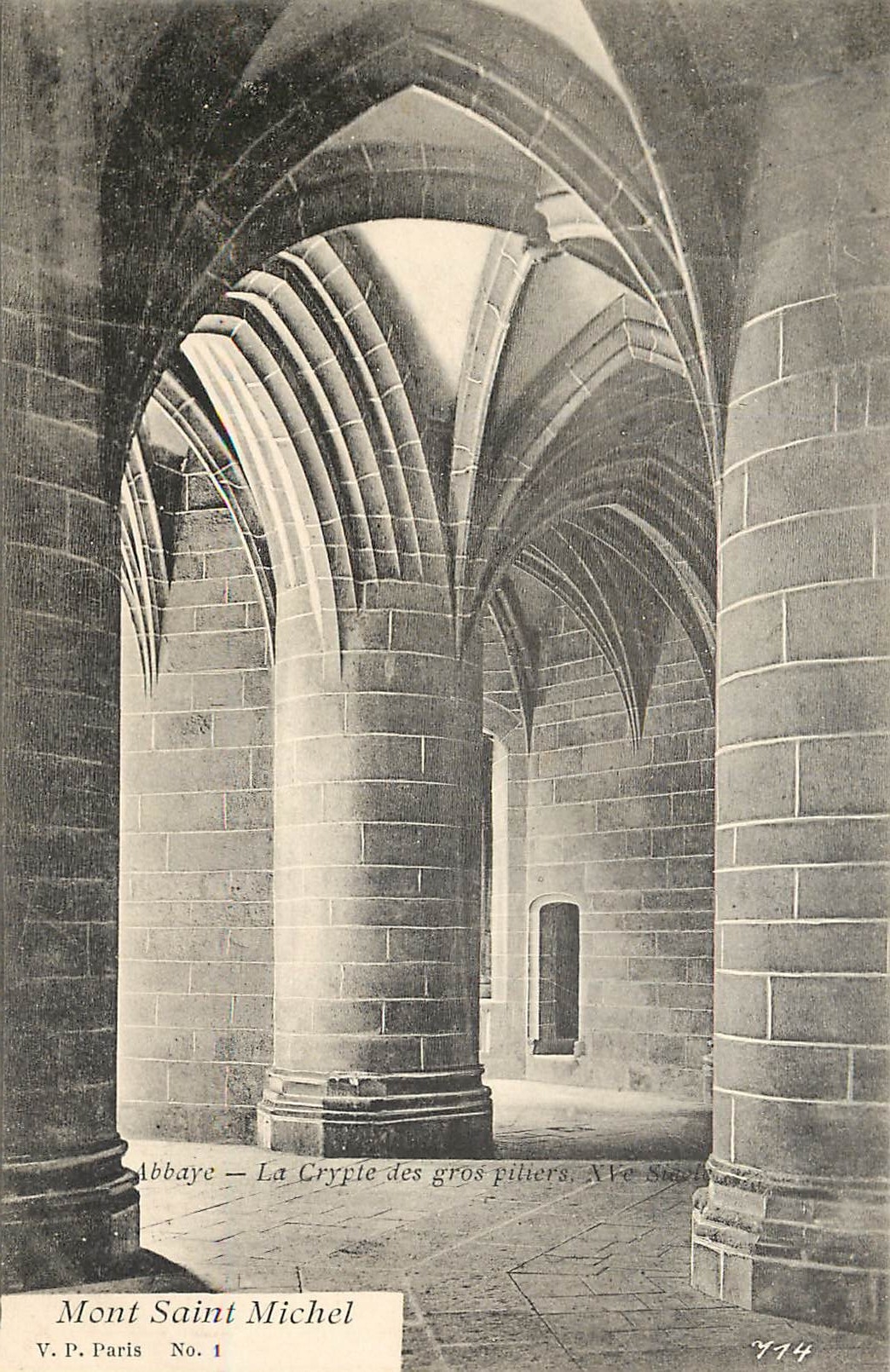 CPA Abbaye La Crypte des gros piliers Mont Saint Michel 