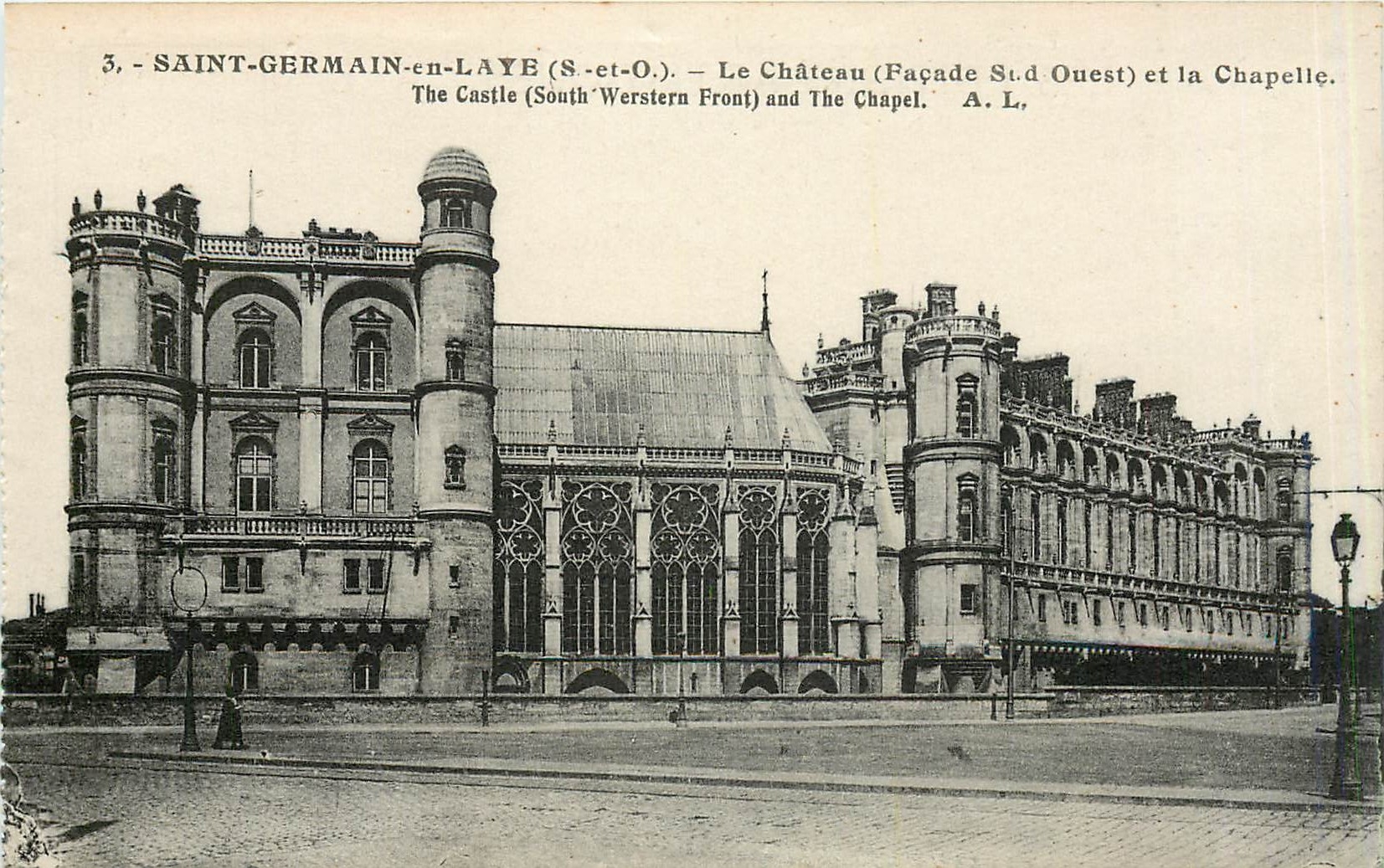 CPA Saint Germain en Laye S et O Le Chateau Facade St d Ouest et la Chapelle 