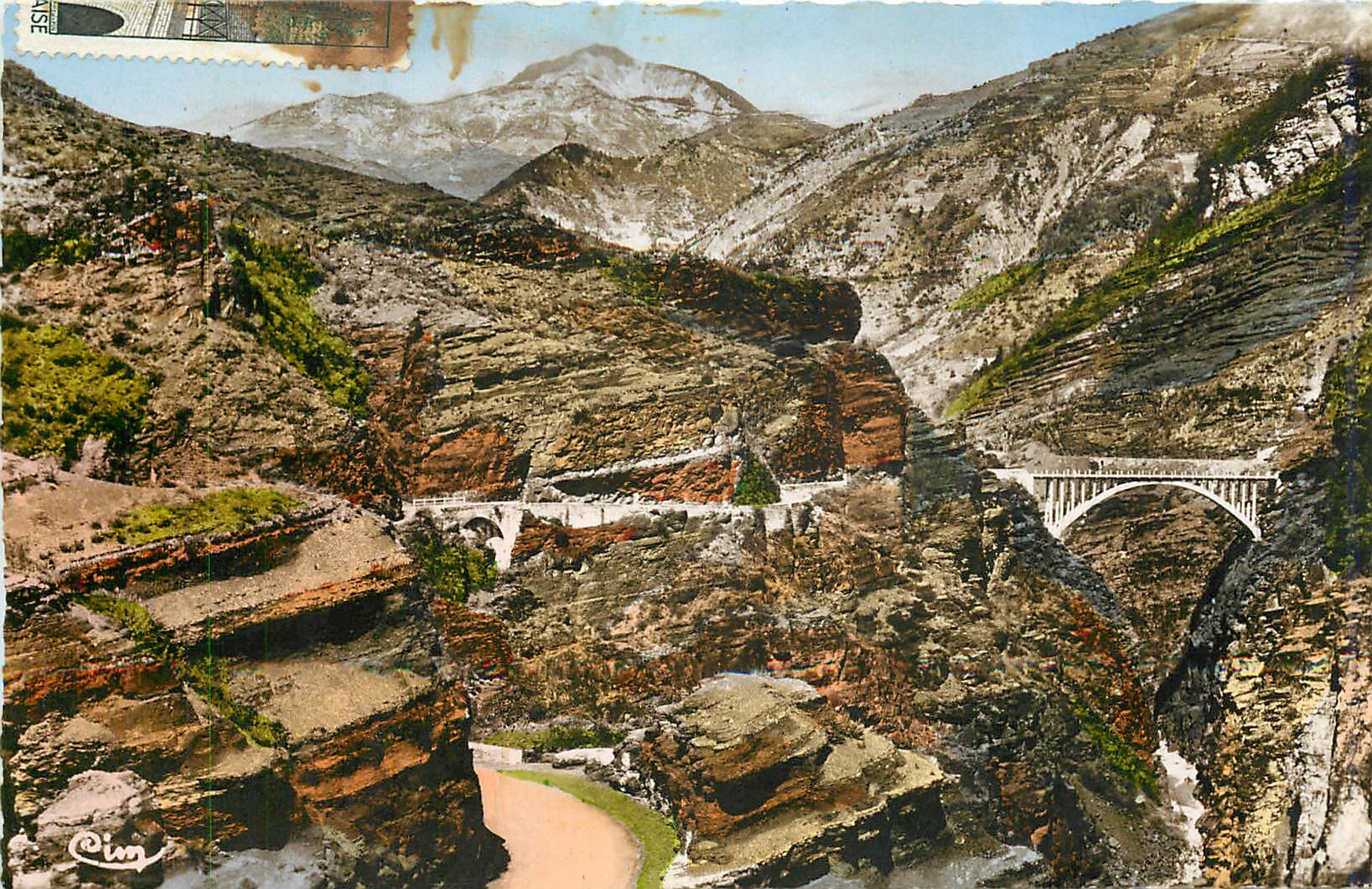 CPA Gorges de Daluis Vue sur les Gorges et Pont de la Mariee 