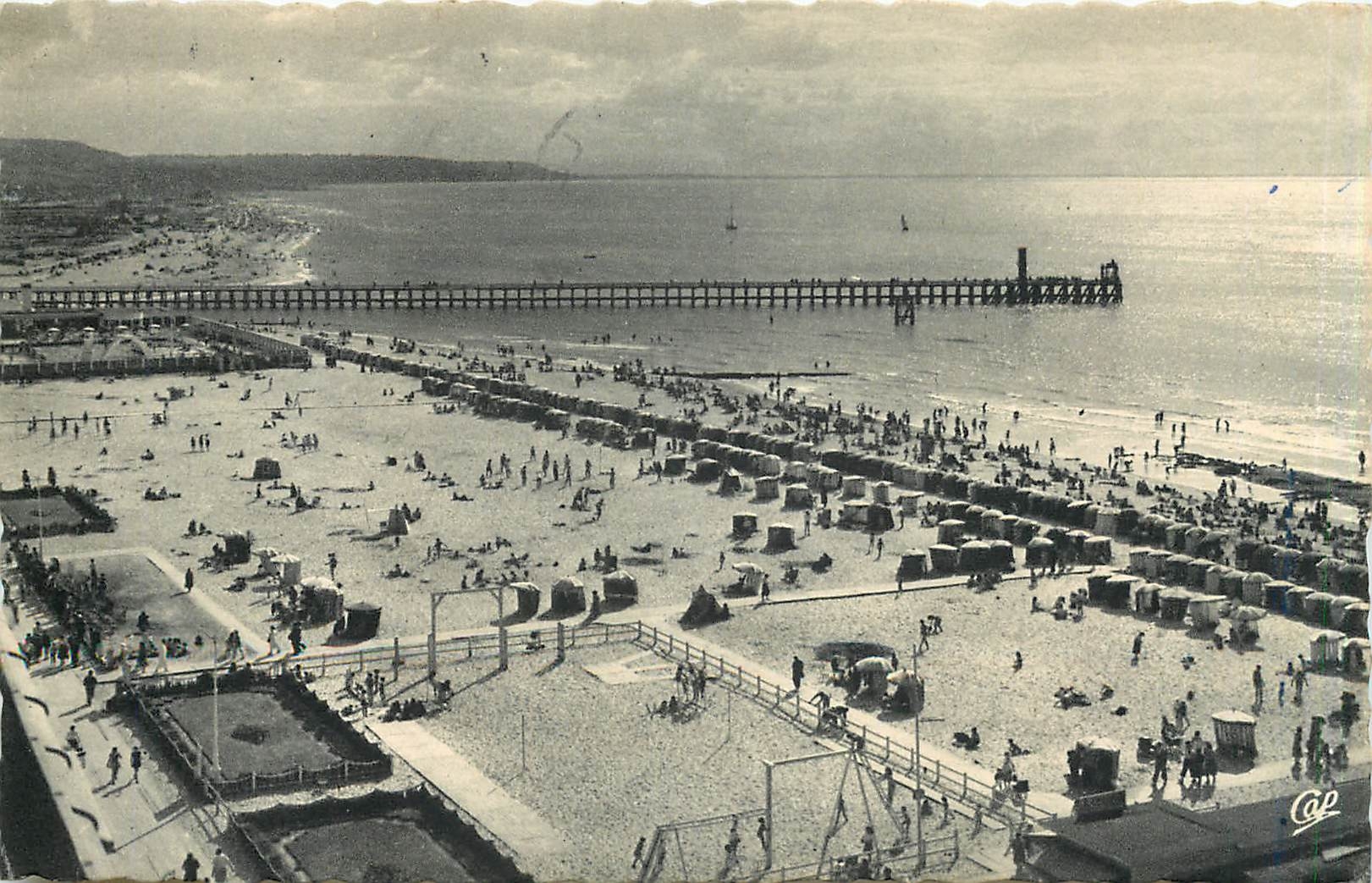 Deauville-Trouville — Vue générale des deux Plages et la nouvelle Jetée — CPA n°978, éditeur Calp