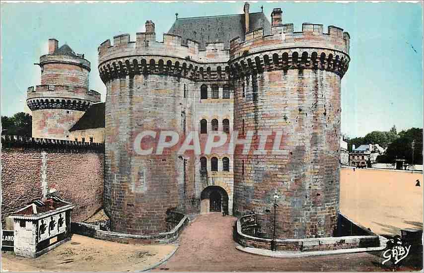 CPM Alencon Orne Porte de l'Ancien Chateau En arriere se dresse la TOur Couronnee a deux etages 
