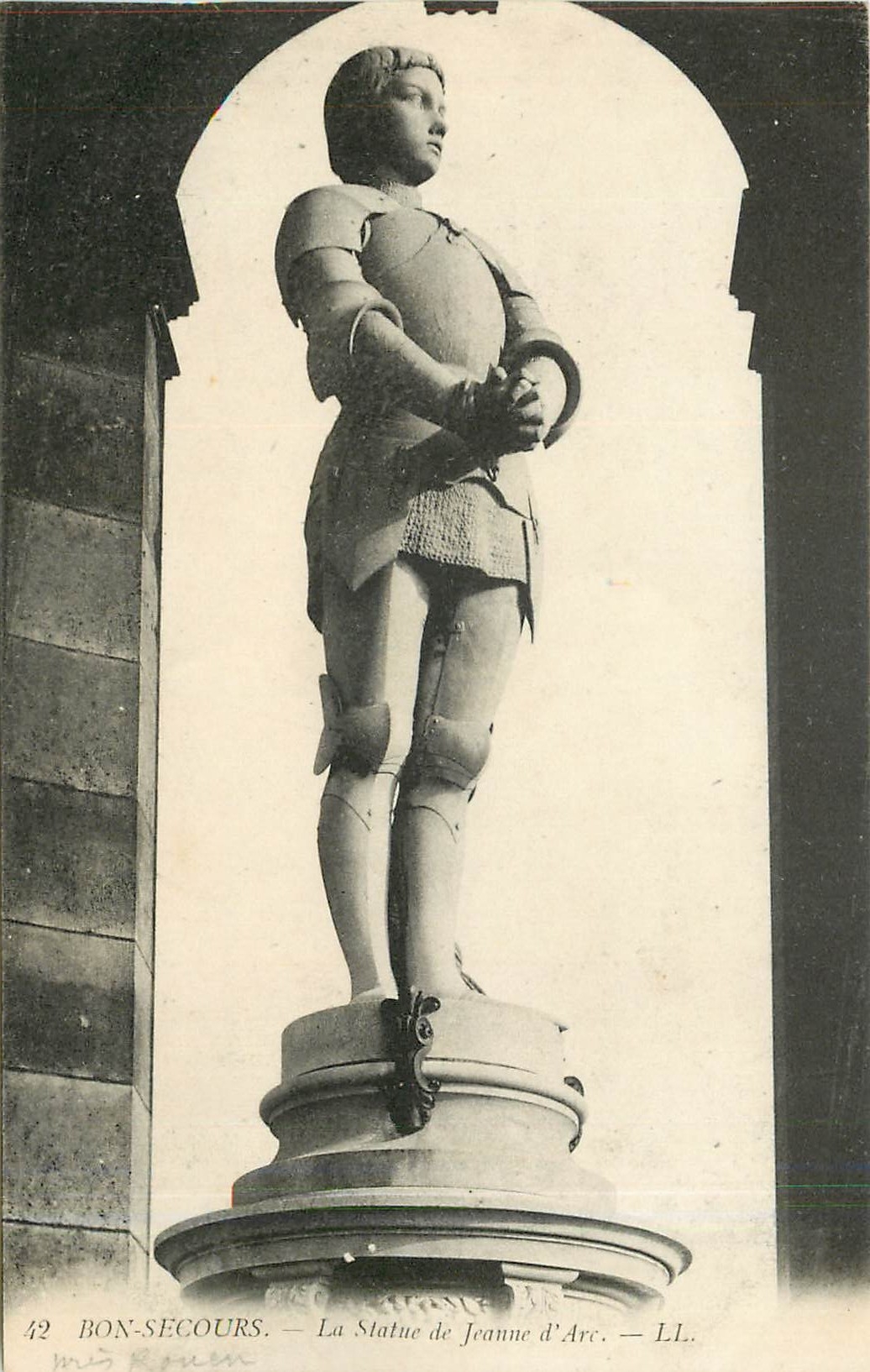 CPA Bon Secours La Statue de Jeanne d'Arc 