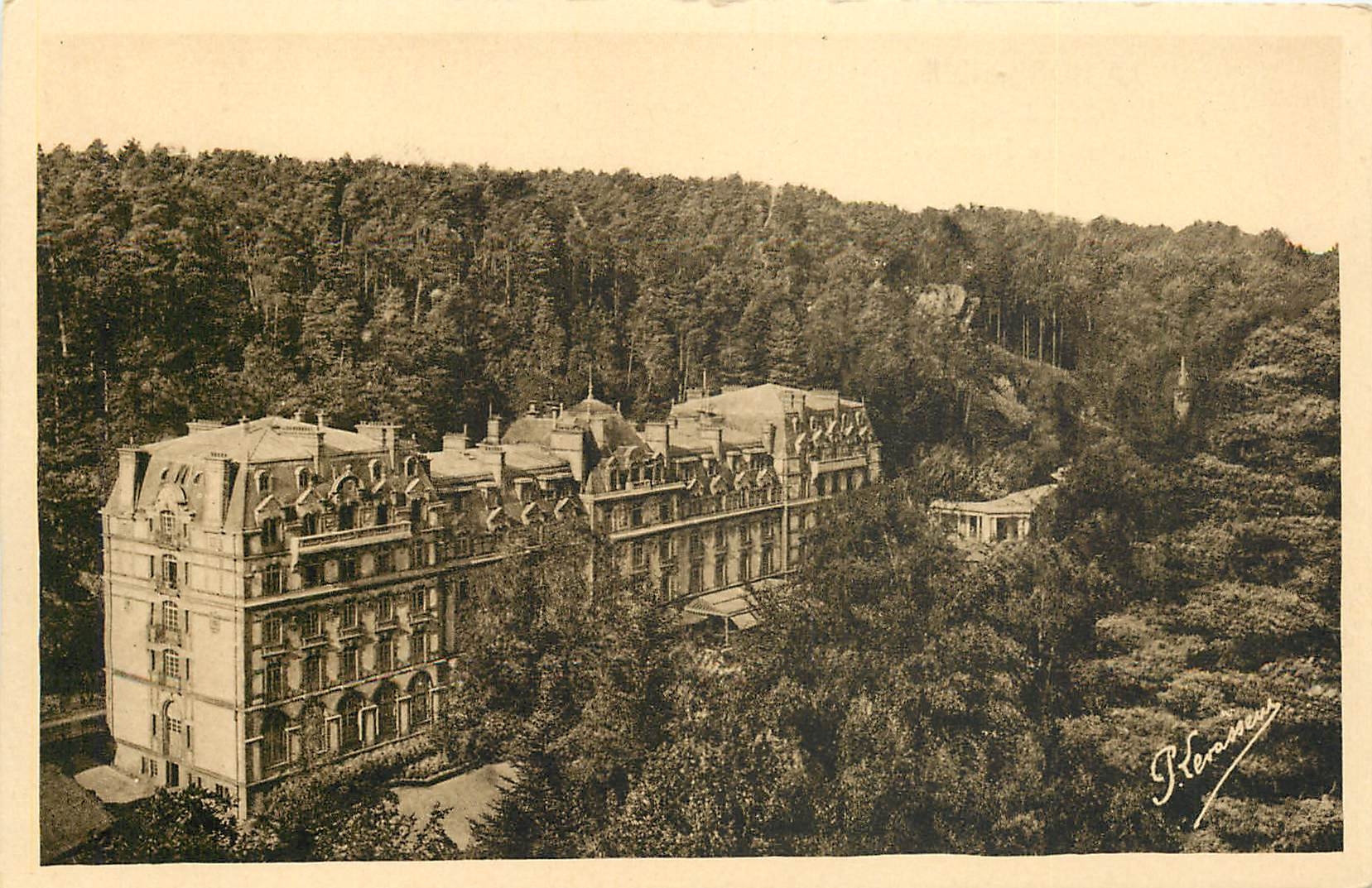 CPA La Normandie Bagnoles de l'Orne Hotel des Thermes 