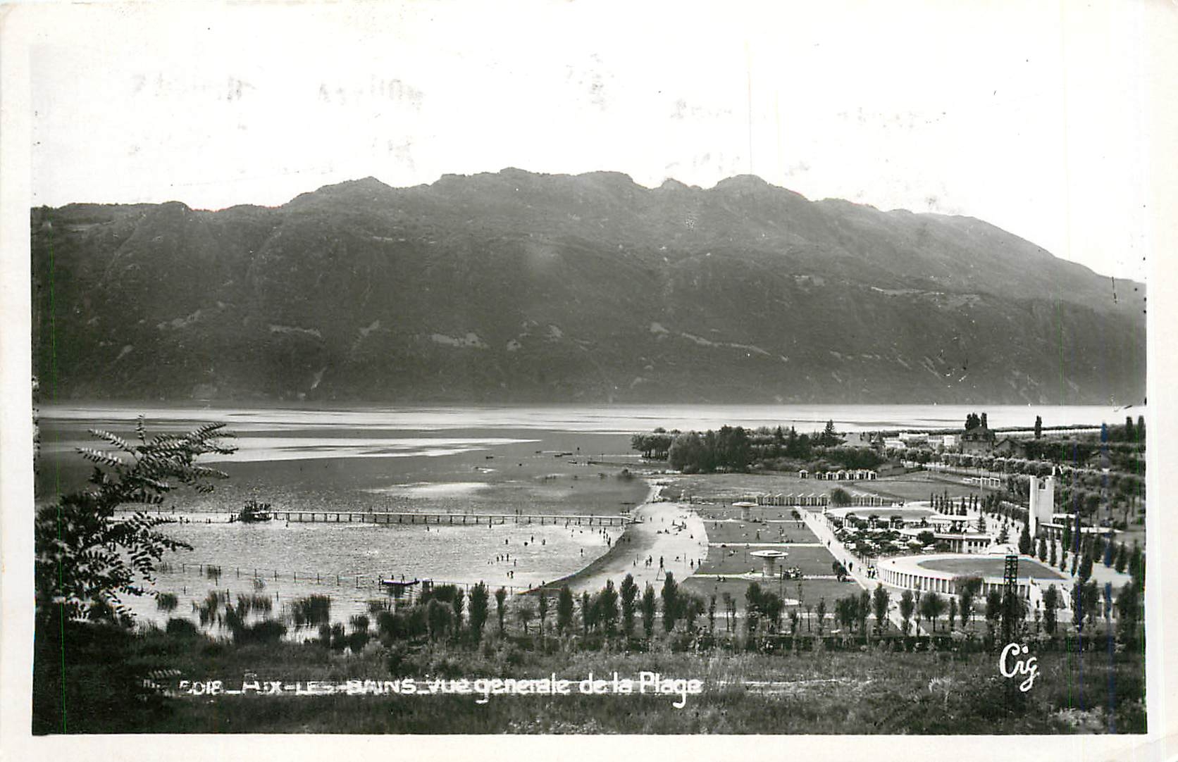 CPA Aix les Bains Vue generale de la Plage 