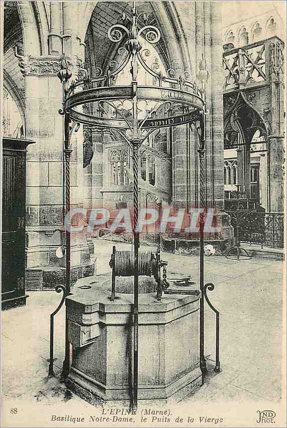 CPA L'Epine Marne Basilique Notre Dame le Puits de la Vierge 