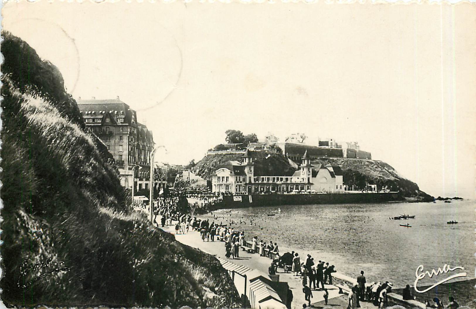Granville (Manche) — Casino et Plat Gousset — Édition E. Besnald