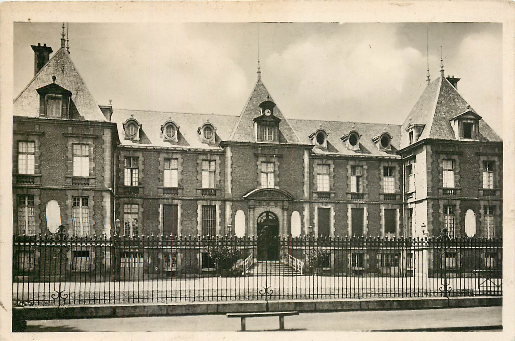 CPA Abbeville Somme L'Hotel Dieu 