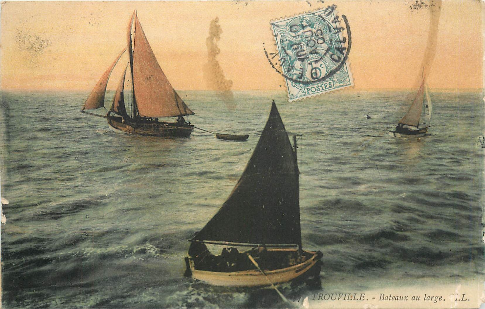 CPA Trouville Bateaux au large Bateaux