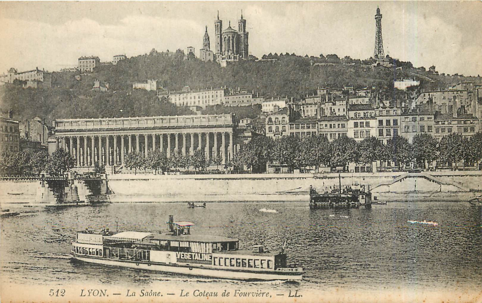 CPA Lyon La Saone Le Coleau de Fourviere Bateau