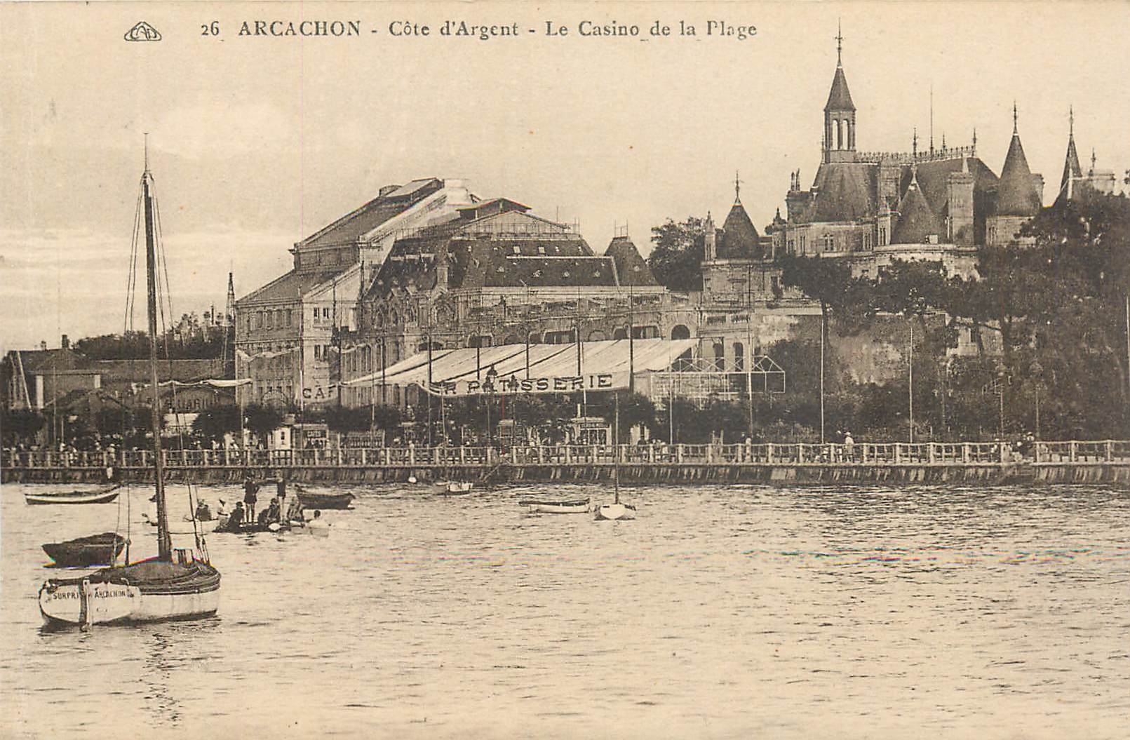 CPA Arcachon Cote d'Argent Le Casino de la Plage Bateau Patisserie