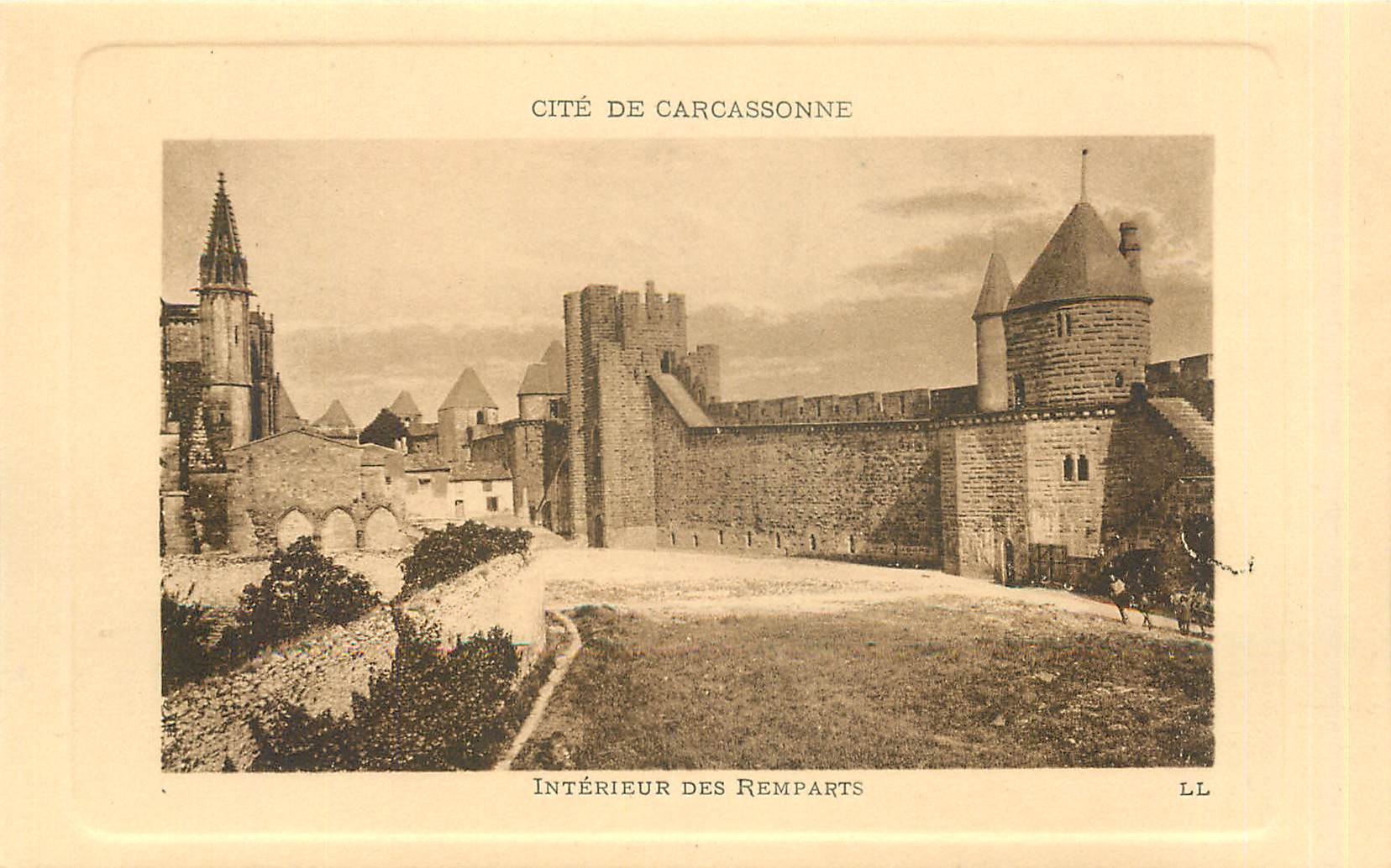 CPA Cite de Carcassonne Interieur des Remparts 