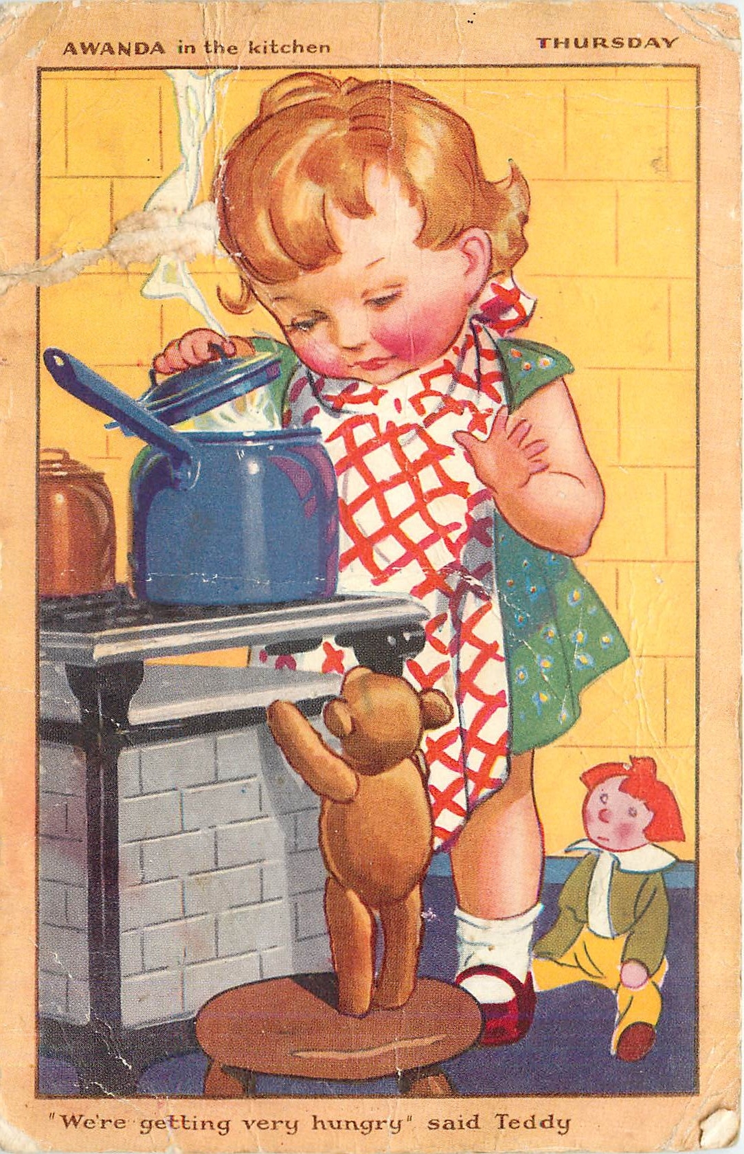 CPA Awanda in the kitchen Enfant Chien Poupee
