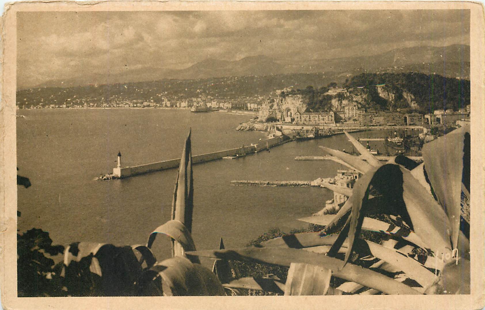 CPA Nice Alpes Maritimes Vue generale 