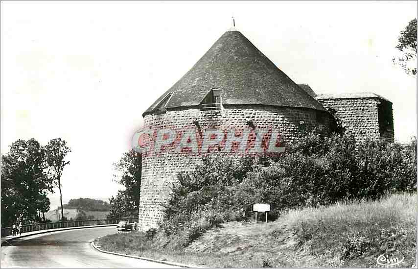 CPM Langres Hte Marne Tours de Navarre d'Orval 