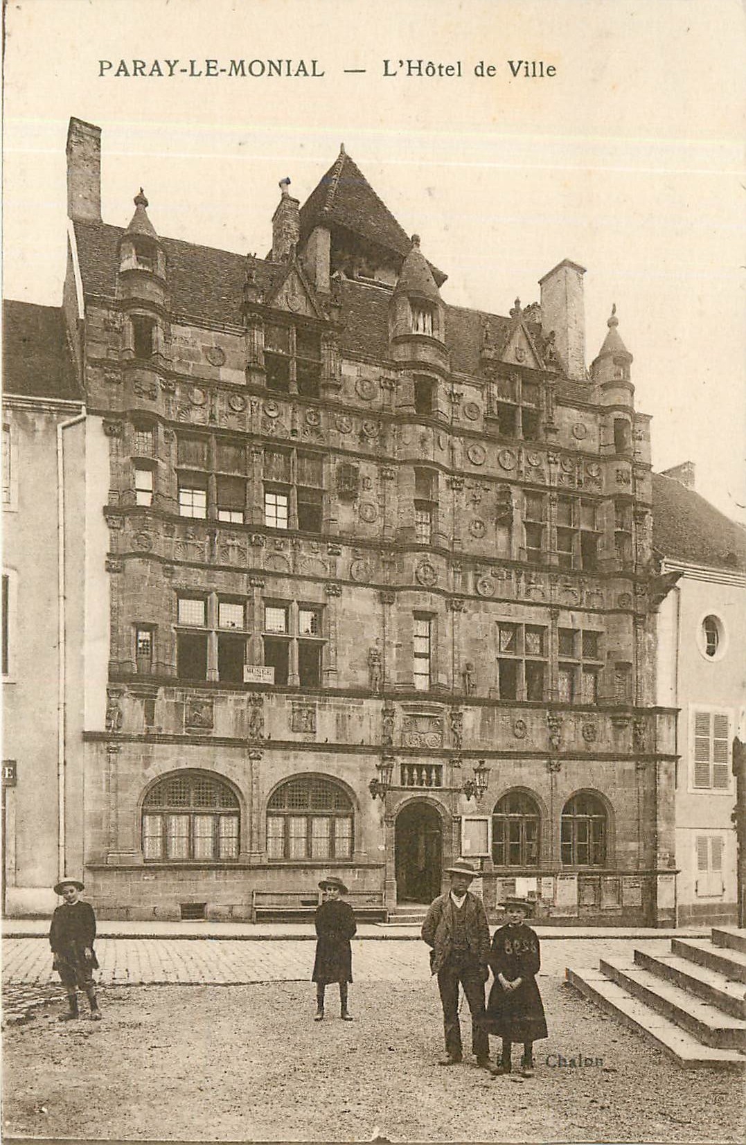 Paray-le-Monial — L'Hôtel de Ville — Chalon, n° 808