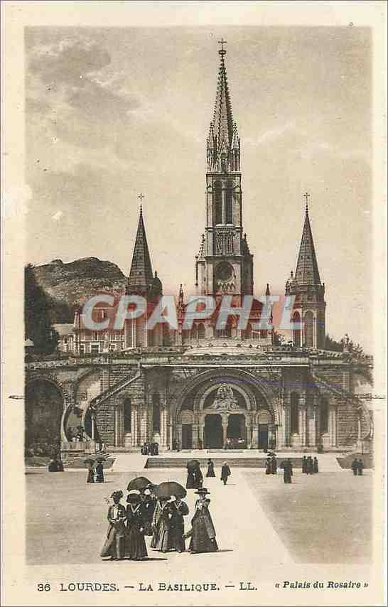 Lourdes — La Basilique — « Palais du Rosaire » — LL. n°36