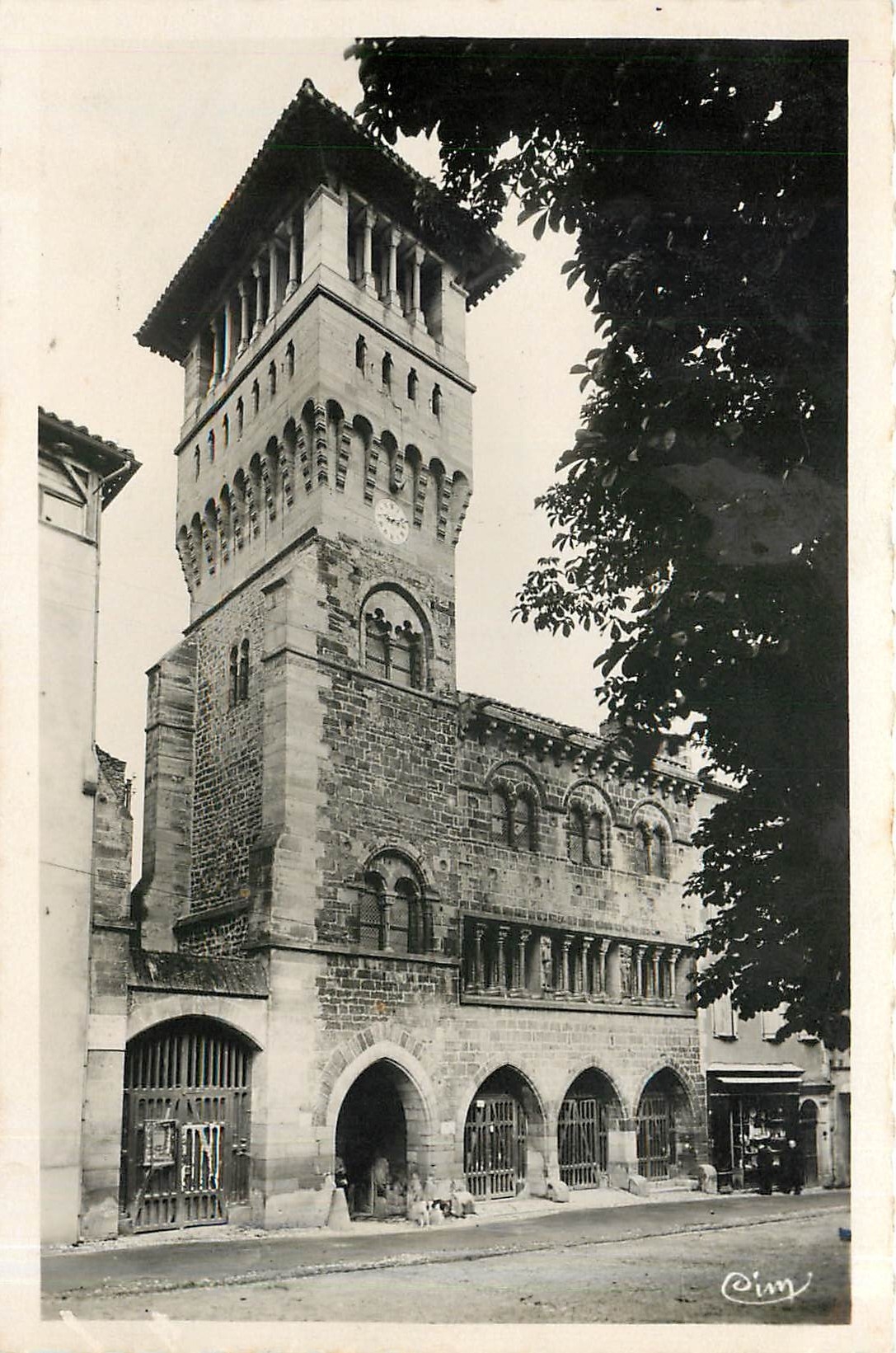 CPA St Antonin T et G L'Hotel de Ville 