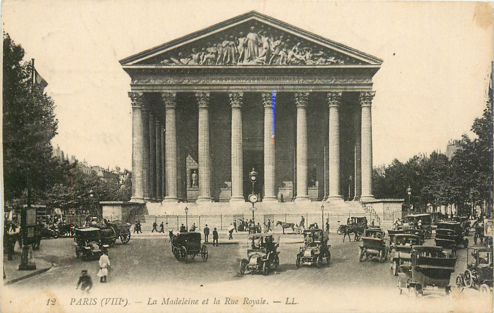 CPA Paris La Madeleine et la Rue Royale 