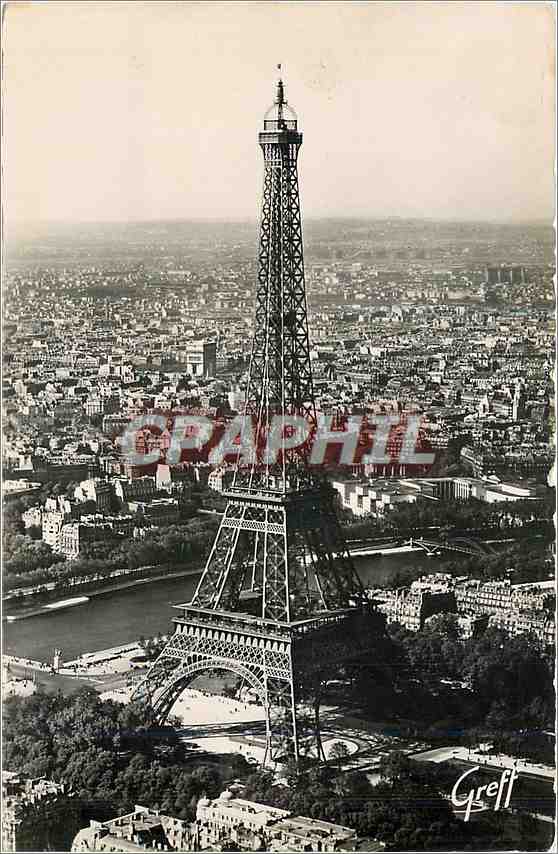 CPM Paris Vue aerienne de la Tour Eiffel la Seine et l'Arc de Triomphe de l'Etoile 