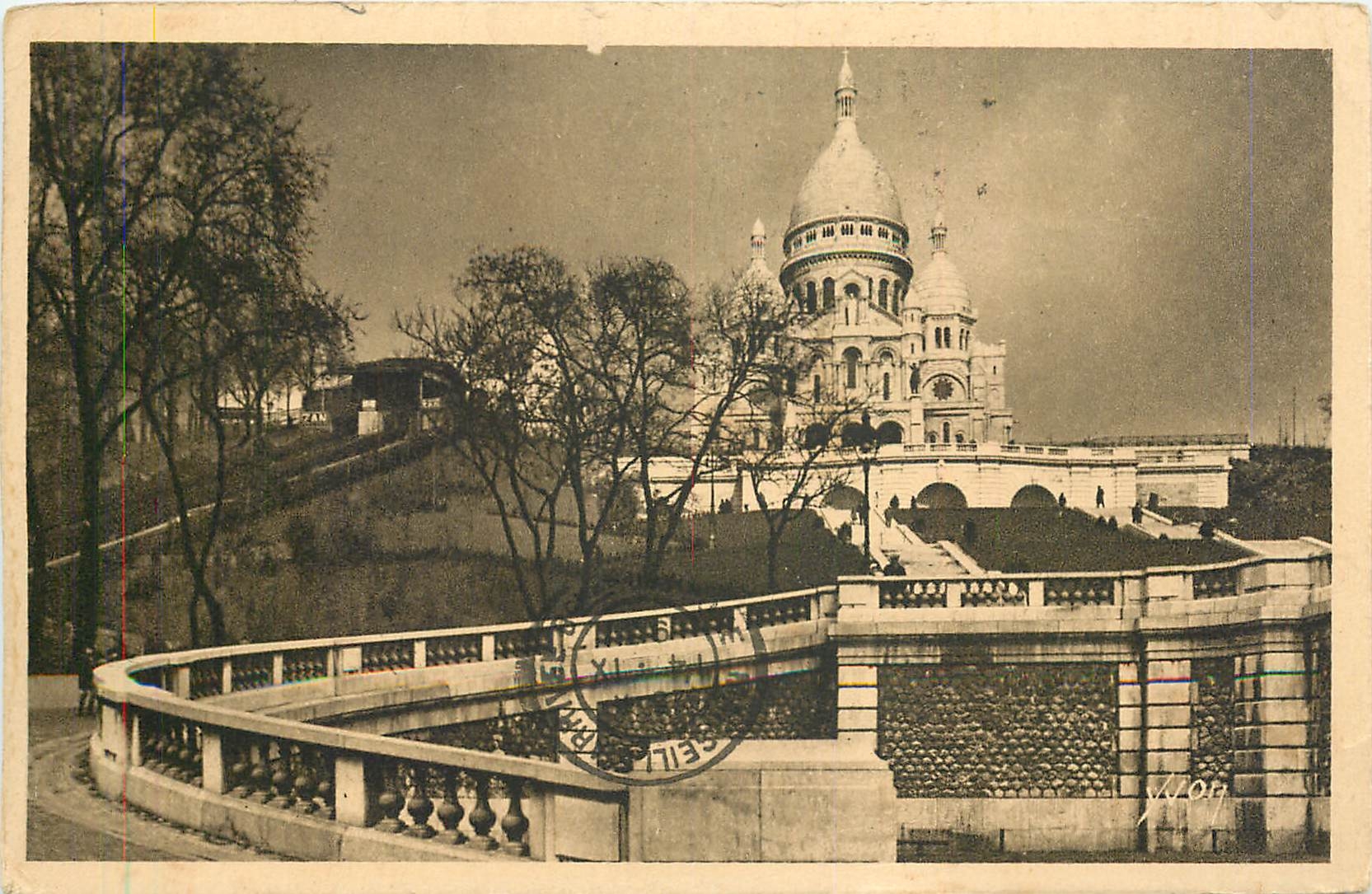 CPA Paris La Basilique du Sacre Coeur et l'Escalier Monumental 