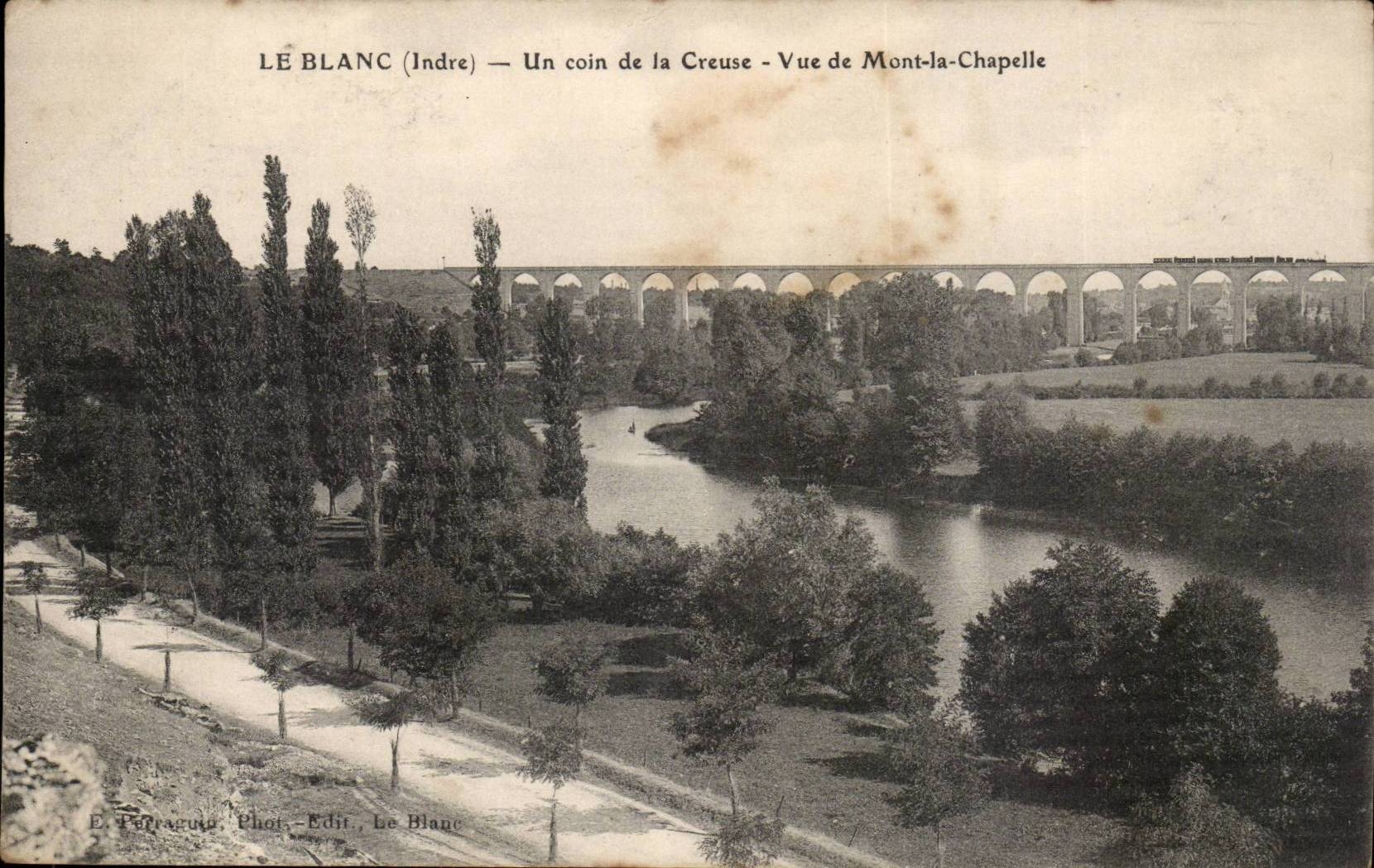Le BLanc CPA Un coin de la Creuse Vue de Mont la chapelle