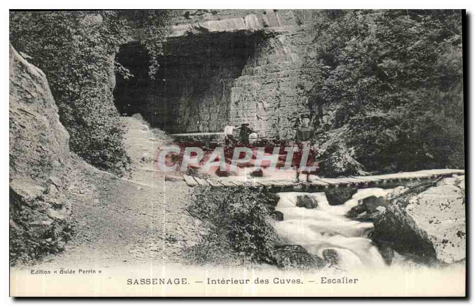 SAssenage CPA Interieur des cives Escalier