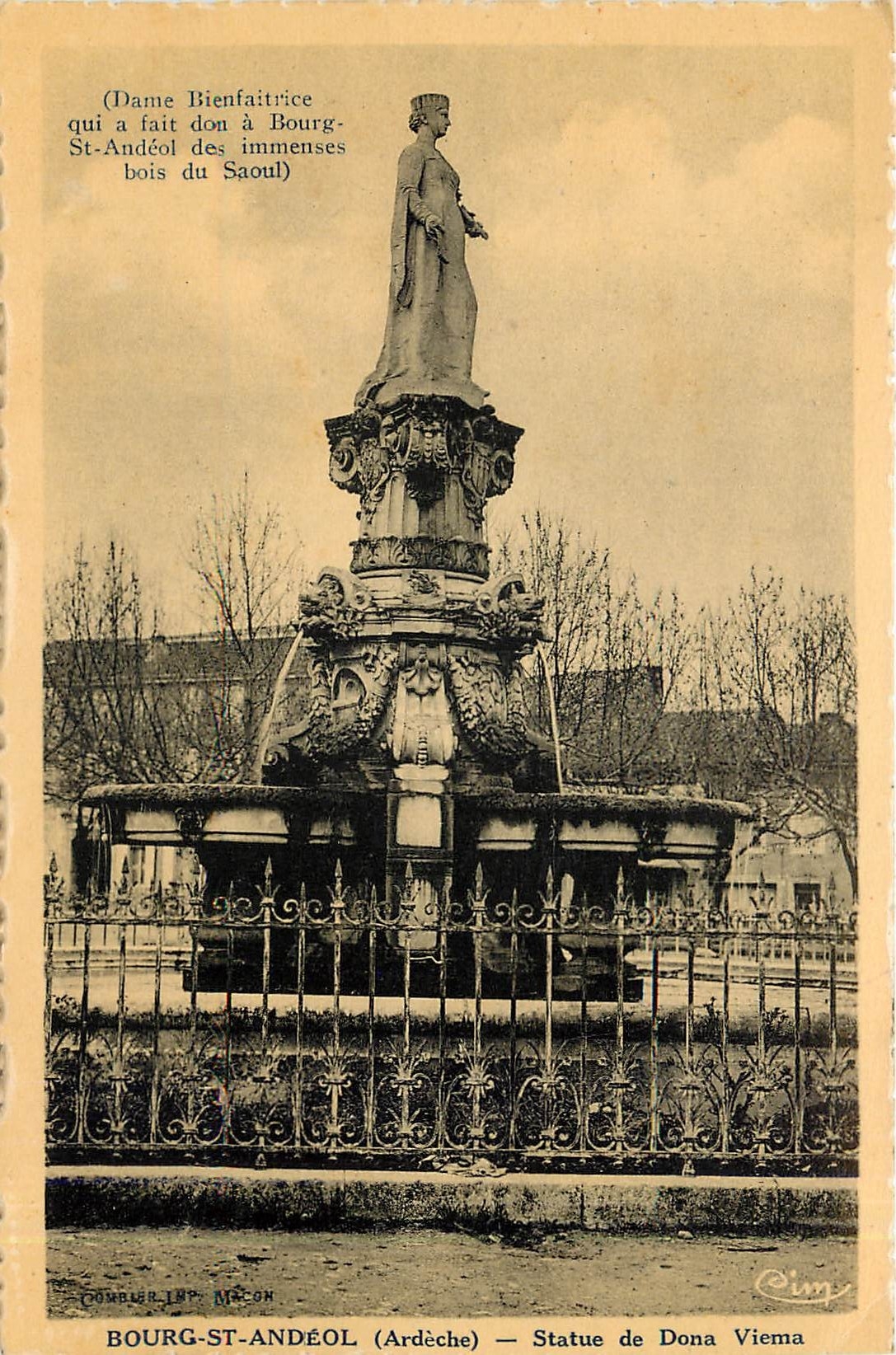 CPA Bourg-St-Andeol (Ardeche) - Statue de Dona Viema