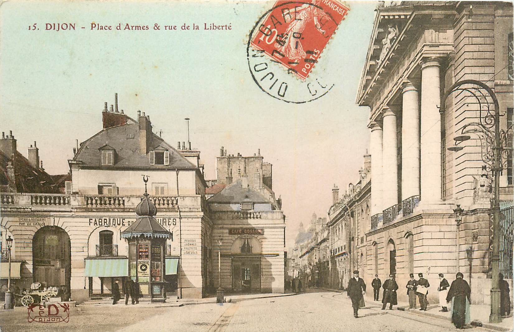 CPA Dijon - Place d'Armes & rue de la Liberte