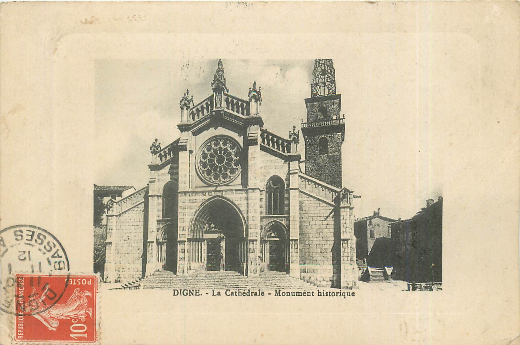 CPA Digne - La Cathedrale - Monument historique