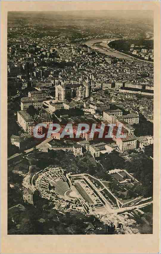 CPA Lyon - Colline de Fourviere. Theatre antique Basilique et Tour Metallique