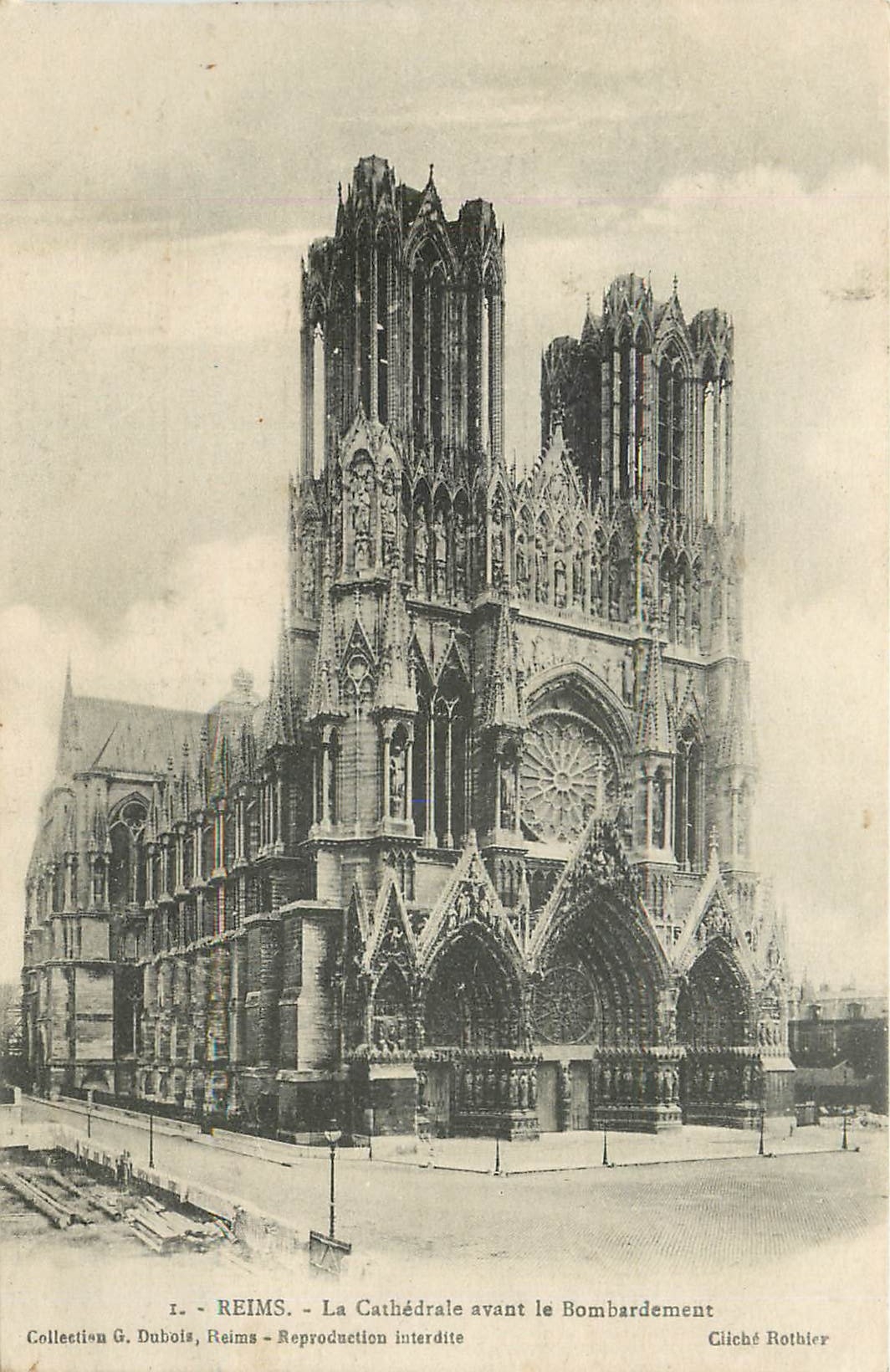 CPA Reims - La Cathedrale avant le Bombardement