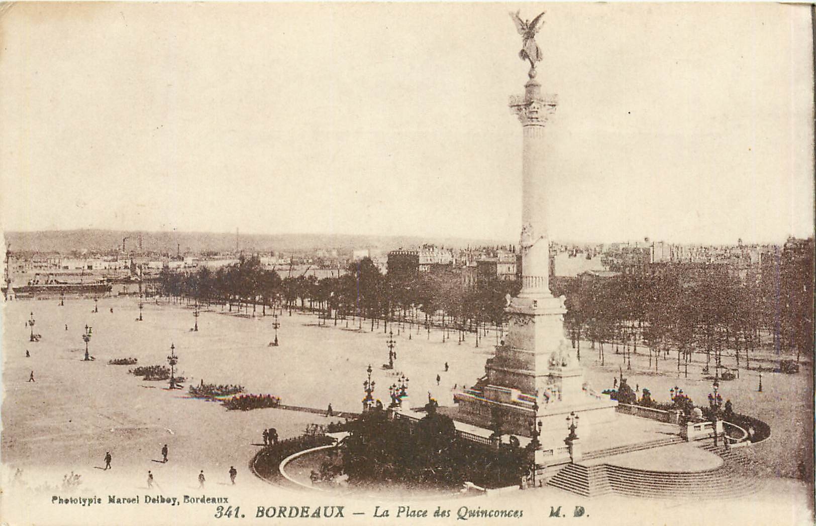 CPA Bordeaux - La Place des Quinconces