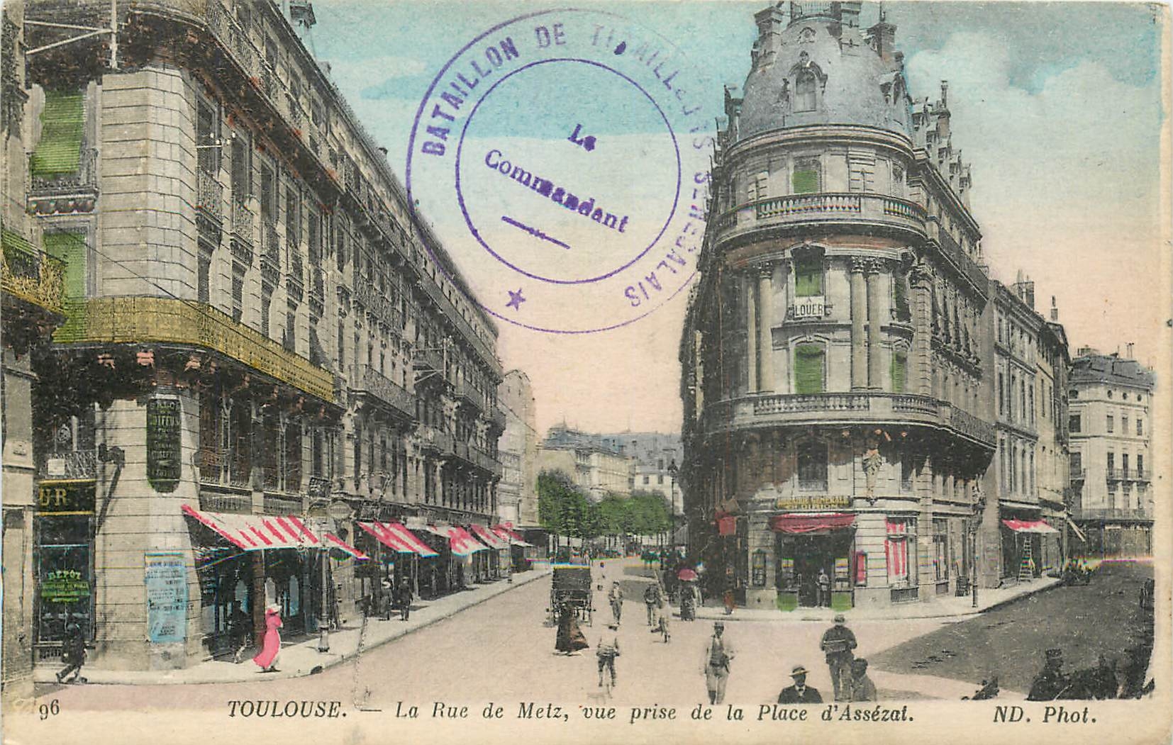 Toulouse — La Rue de Melz, vue prise de la Place d'Assézat — ND. Phot.