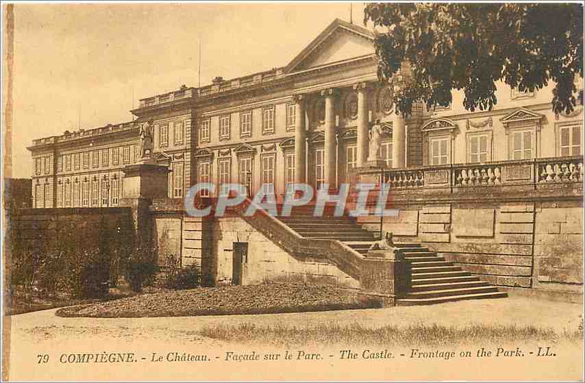 CPA Compiegne - Le Chateau - Facade sur le Parc