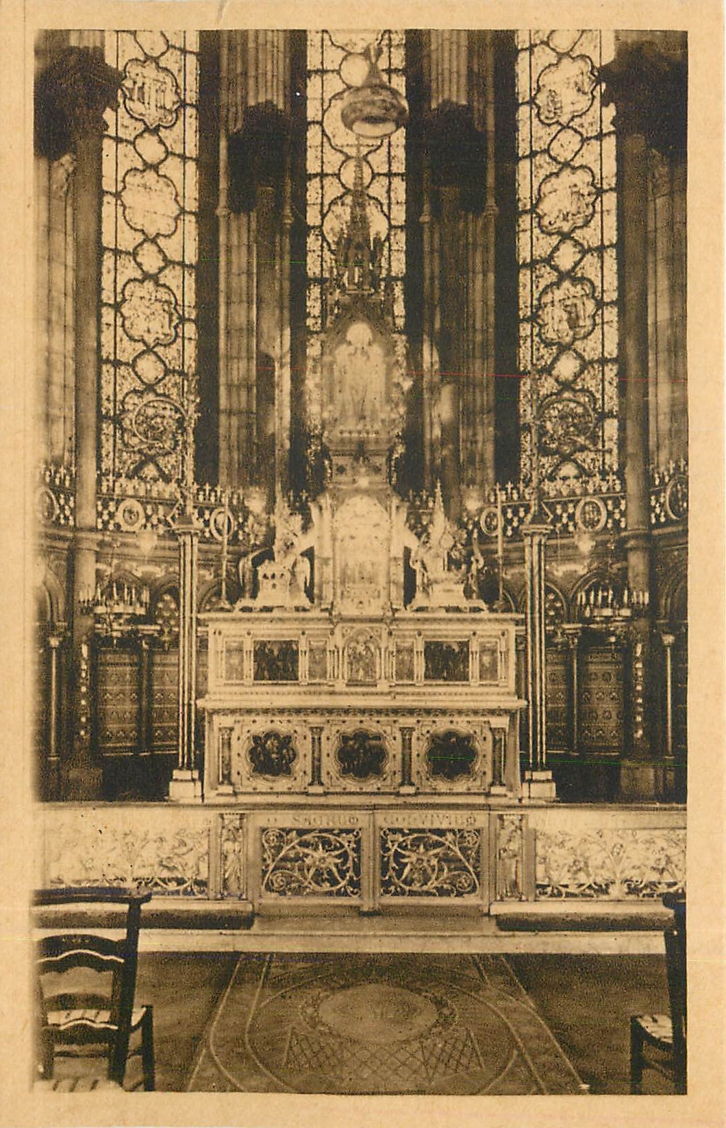 CPA Lille - Basilique-Cathedrale Notre-Dame de la Treille