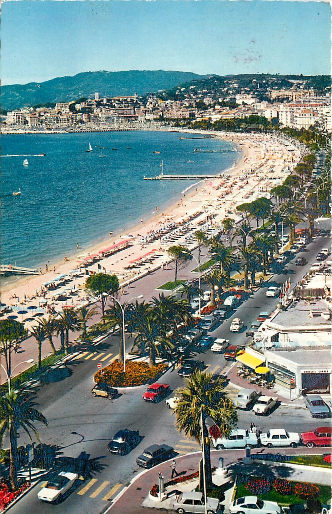 CPM Cannes La Promenade et la Plage de la Croisette