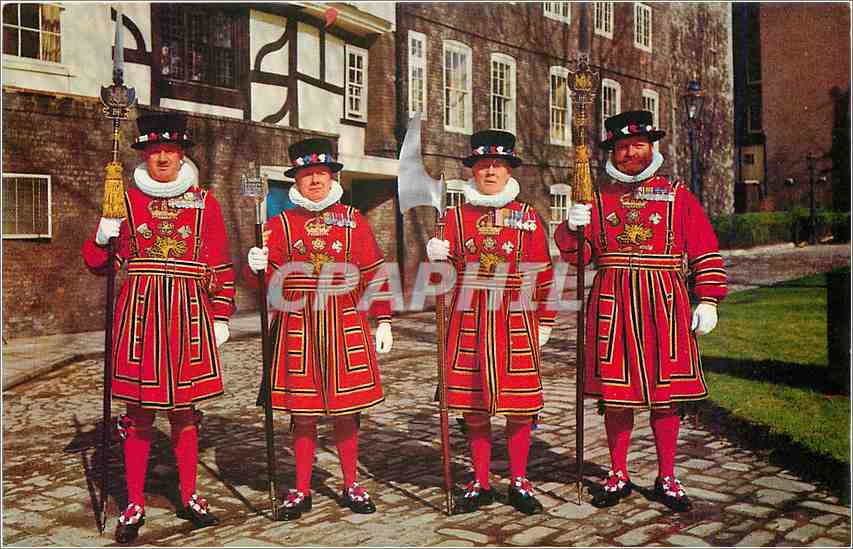 CPM London Yeoman Warders at the Tower of London Militaria