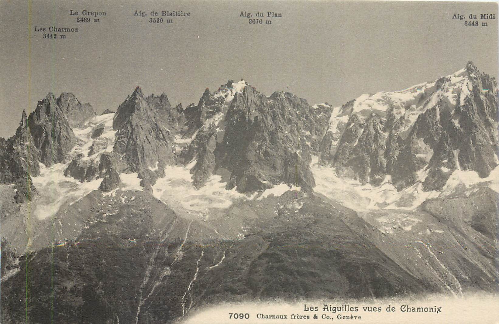 CPA Les Aiguilles vues de Chamonix
