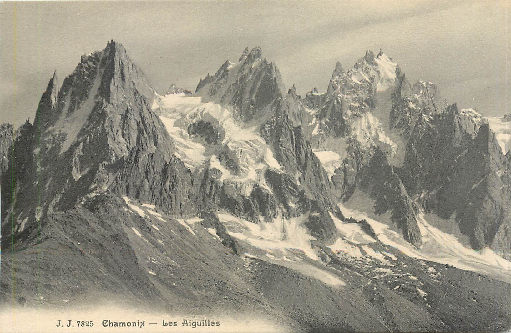 CPA Chamonix - Les Aiguilles