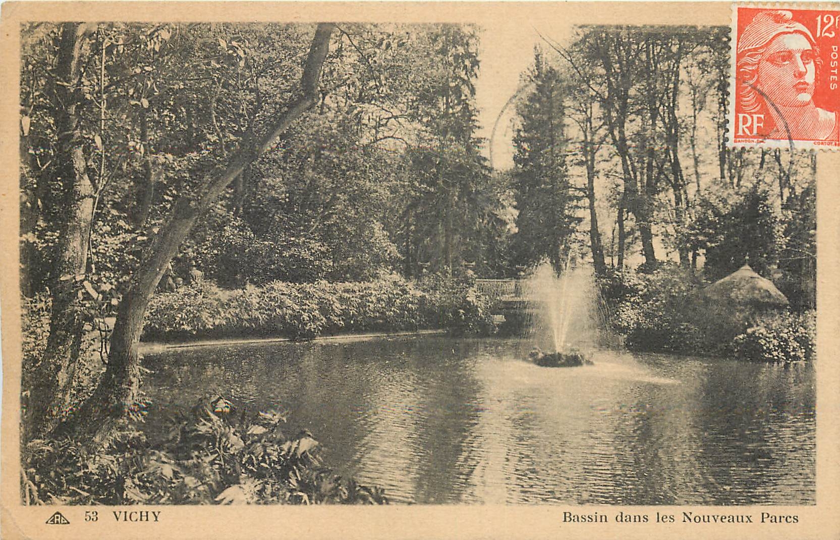 Bassin dans les Nouveaux Parcs — Vichy — éditeur ARA, n° 53