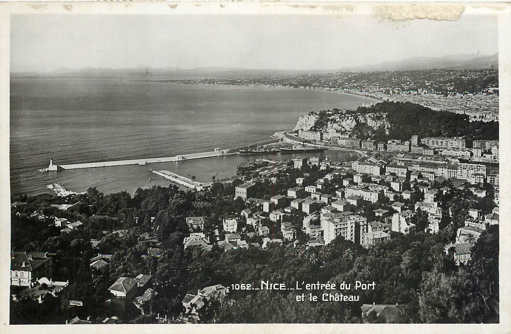 CPA Nice - L'entree du Port et le Chateau