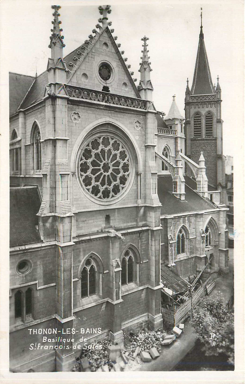 CPA Thonon-les-Bains Basilique de St. Francois de Sales