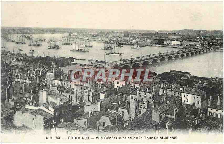 CPA Bordeaux - Vue Generale prise de la Tour Saint-Michel