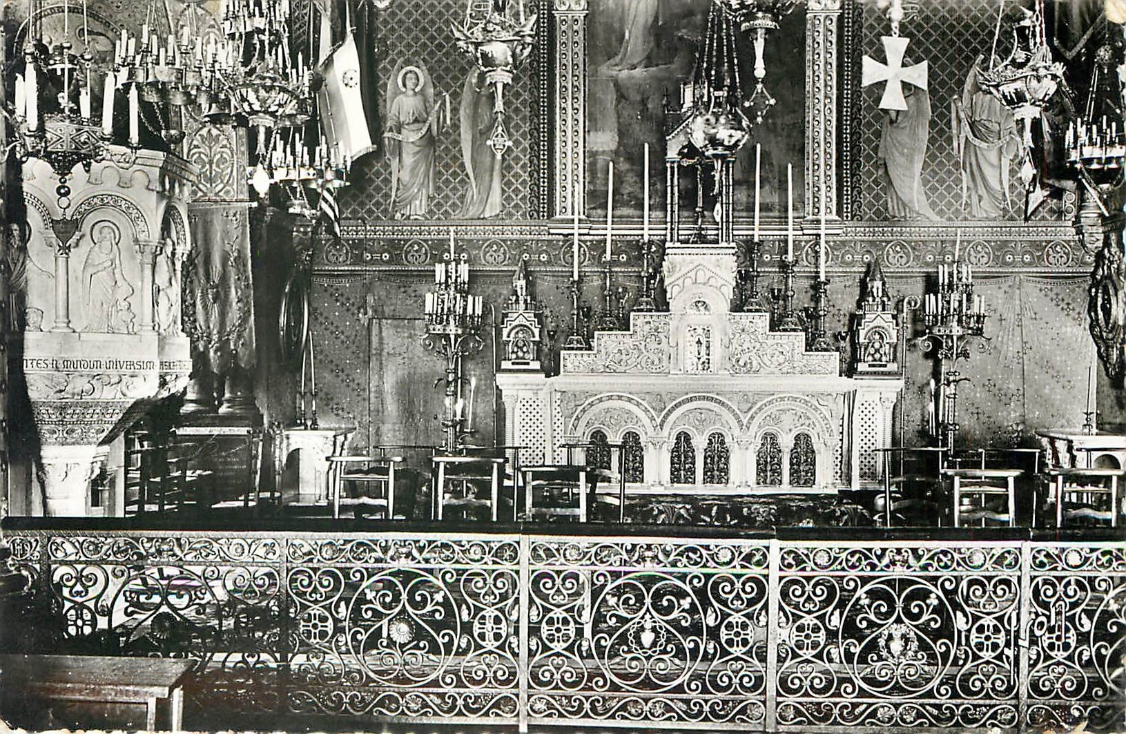 CPA Paray-Le-Monial Interieur de la Chapelle au monastere de la Visitation