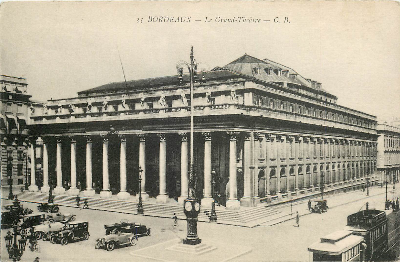 CPA Bordeaux - Le Grand Theatre Tramway