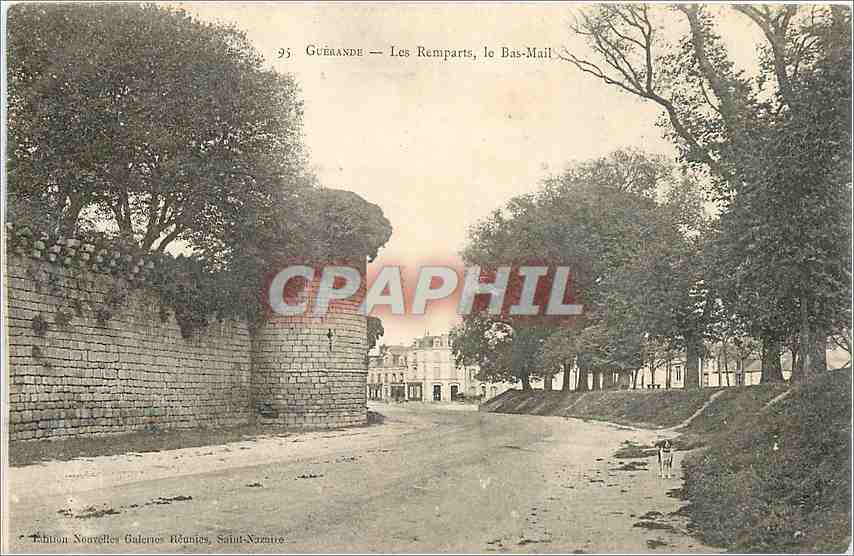 CPA Guerande - Les Remparts le Bas-Mail
