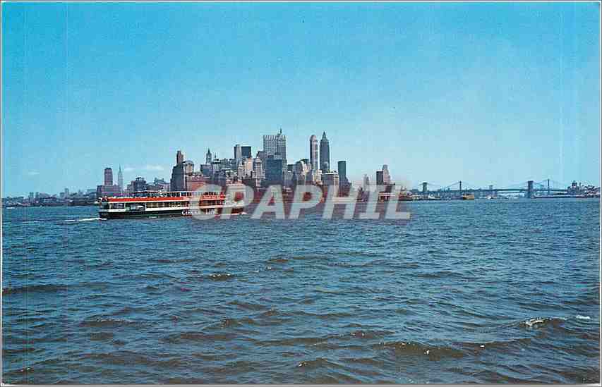 CPM Circle Line yacht showing New York City's picturesque downtown Manhattan skyline