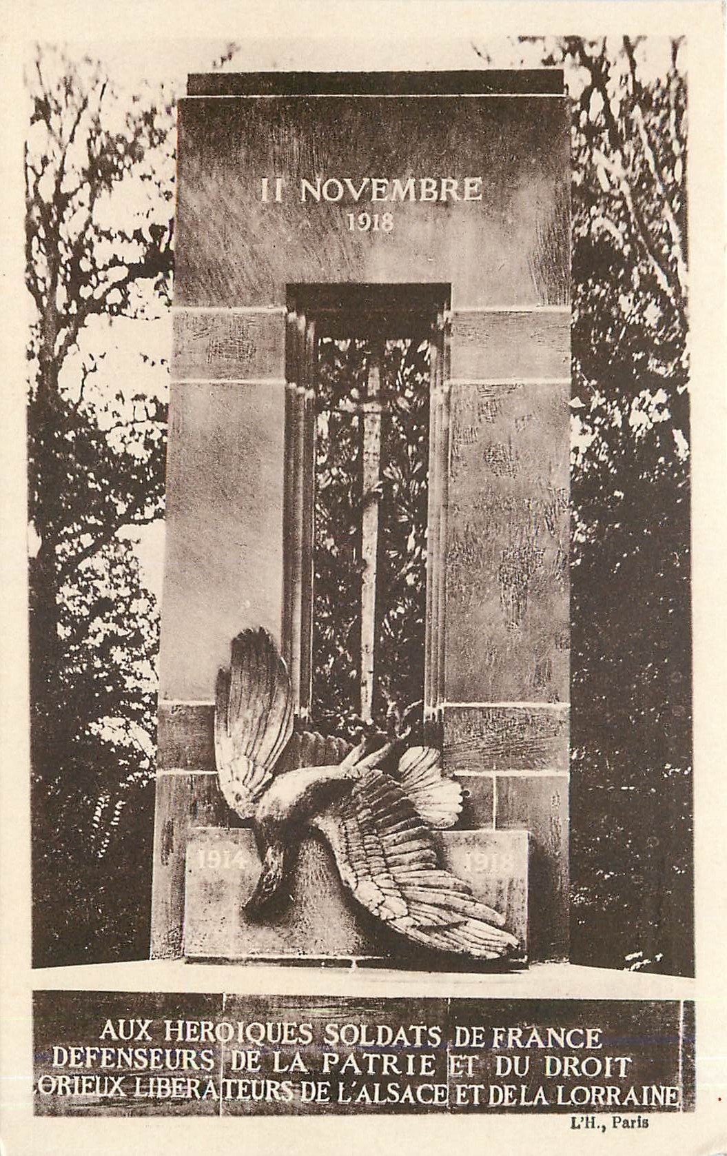 CPA Aux Heroiques soldats de France Aigle Compiegne