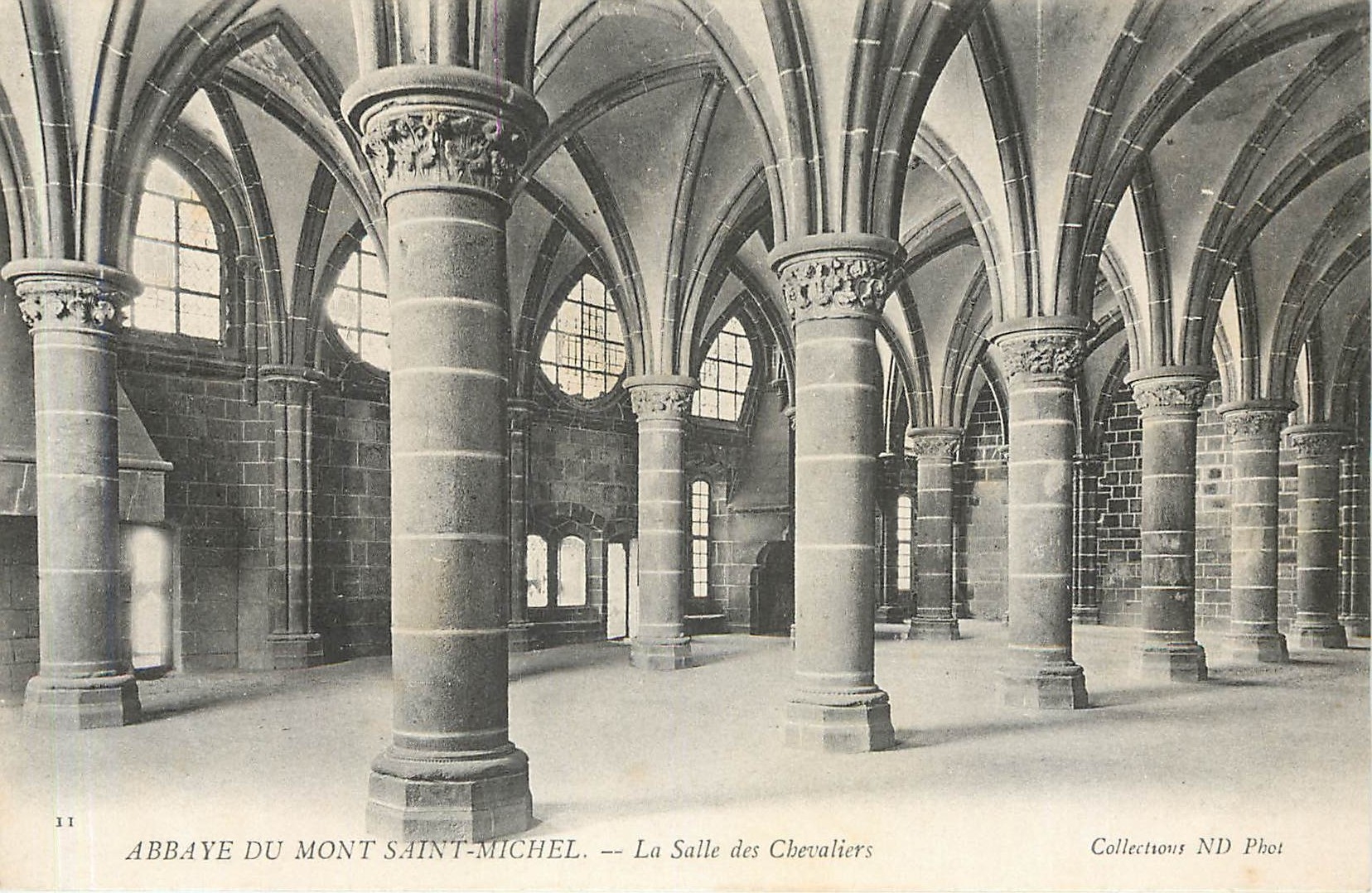 CPA Abbaye du Mont Saint-Michel - La Salle des Chevaliers